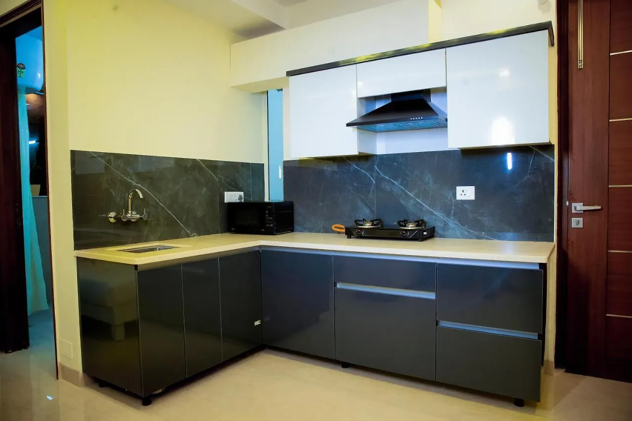 *** Hotel Lime Tree Luxury Studio - Service Apartment Near Artemis Hospital ,Gurgaon India