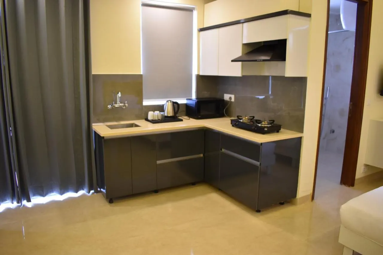 Lime Tree Luxury Studio - Service Apartment Near Artemis Hospital ,Gurgaon Hotel